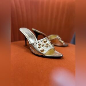 Gold Vintage Heel size 7